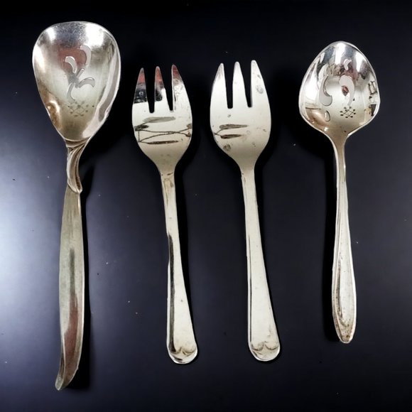 Set of 4 - Silverplate Pieces: Sugar Sifter/Dessert/Appetizer Forks/Relish Spoon - Picture 1 of 8